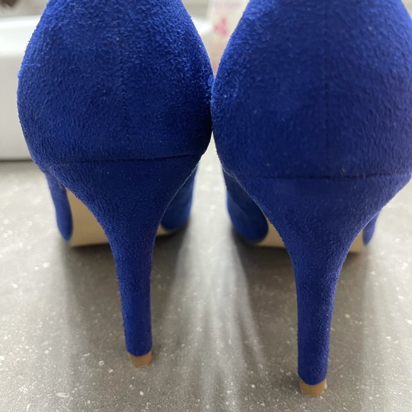 Blue shoes - Picture 4 of 7